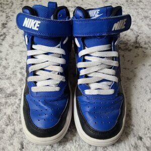 Nike Mid Court Borough